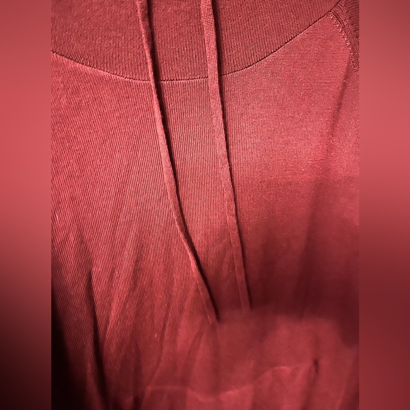 Deep Burgundy Away Hoodie w/ Nexk Cozyness & Kangaroo 🦘 Pockets w/ Zippers!! - Picture 4 of 8